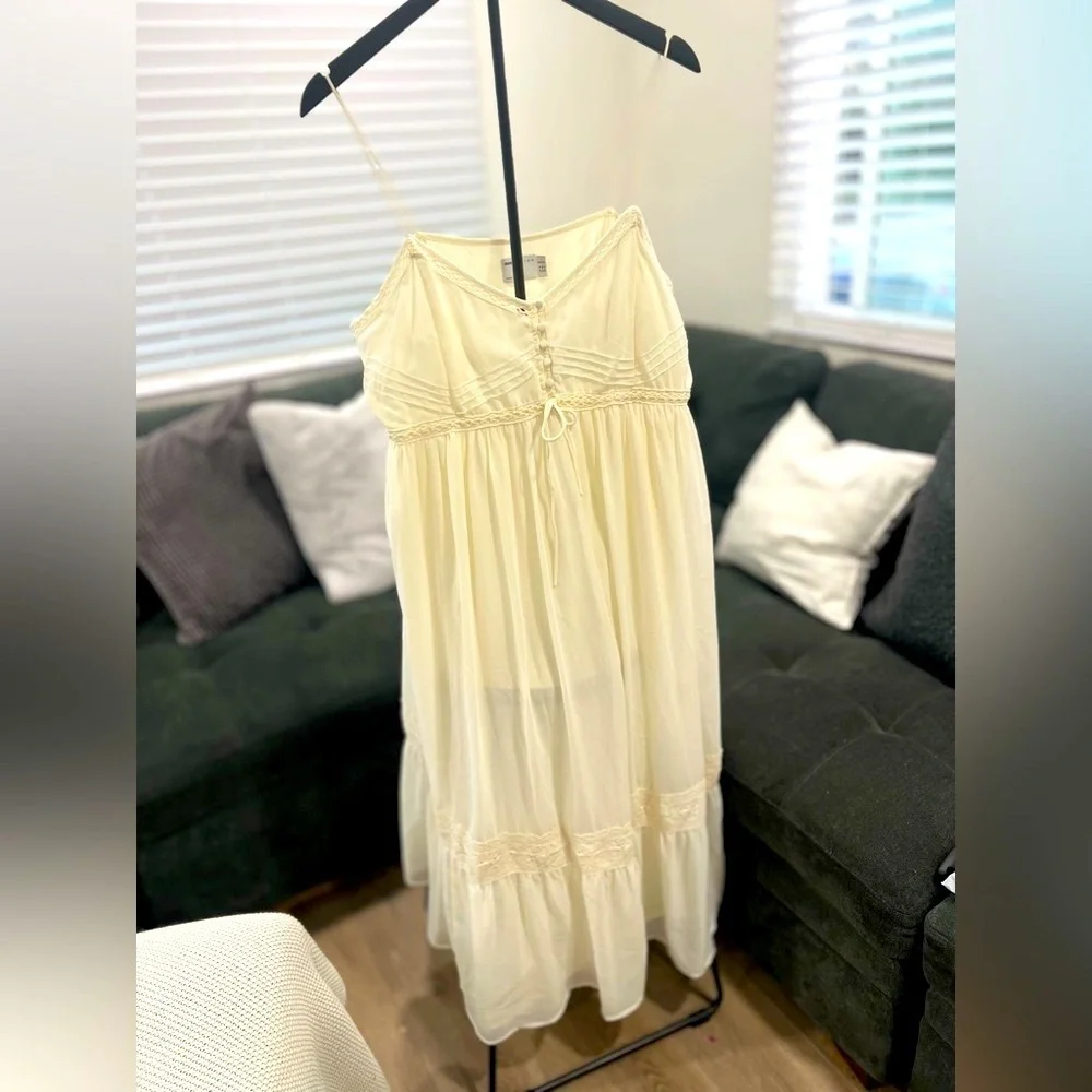 ASOS Maternity Cream Maxi Dress - Picture 3 of 11